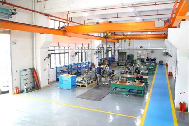 Dongguan Howe Precision Mold Co., Ltd. कारखाना उत्पादन लाइन