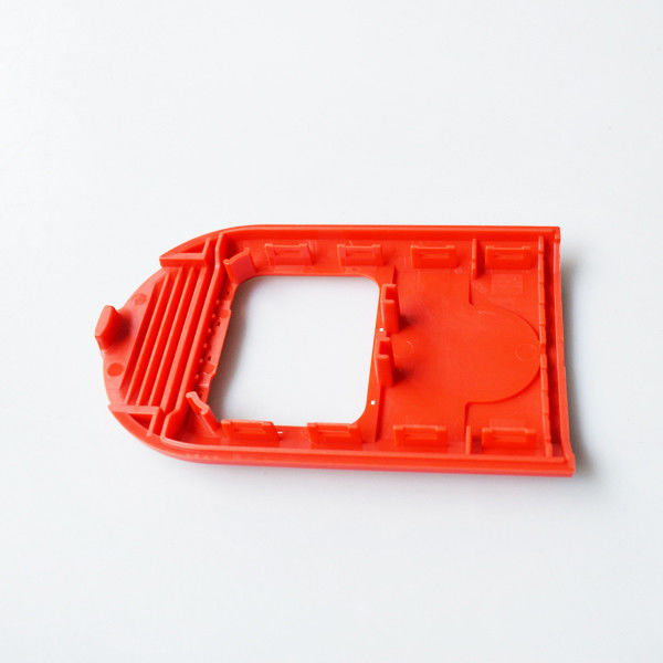 सुपीरियर प्लास्टिक घरेलू उत्पाद लाल रंग में प्लास्टिक इंजेक्शन मोल्ड रिवर्स